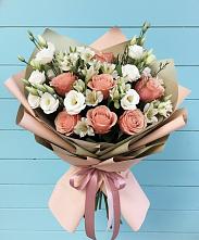 Букет цветов из:  Розы, Альстромерии и Лизиантусы в Новый
