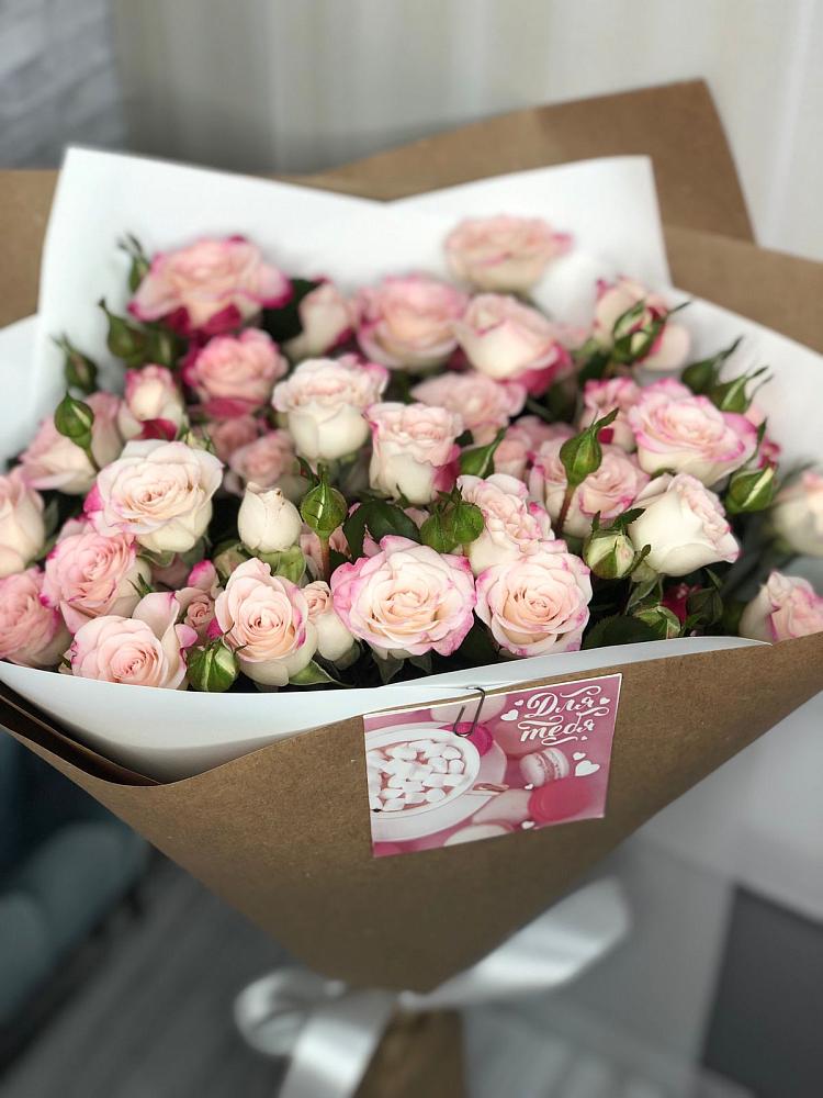 Букет цветов из: Розы в Новый