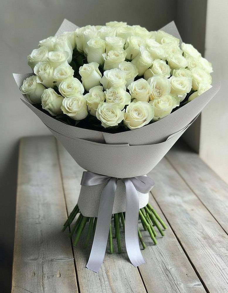 Букет 35 Белых роз в Новый