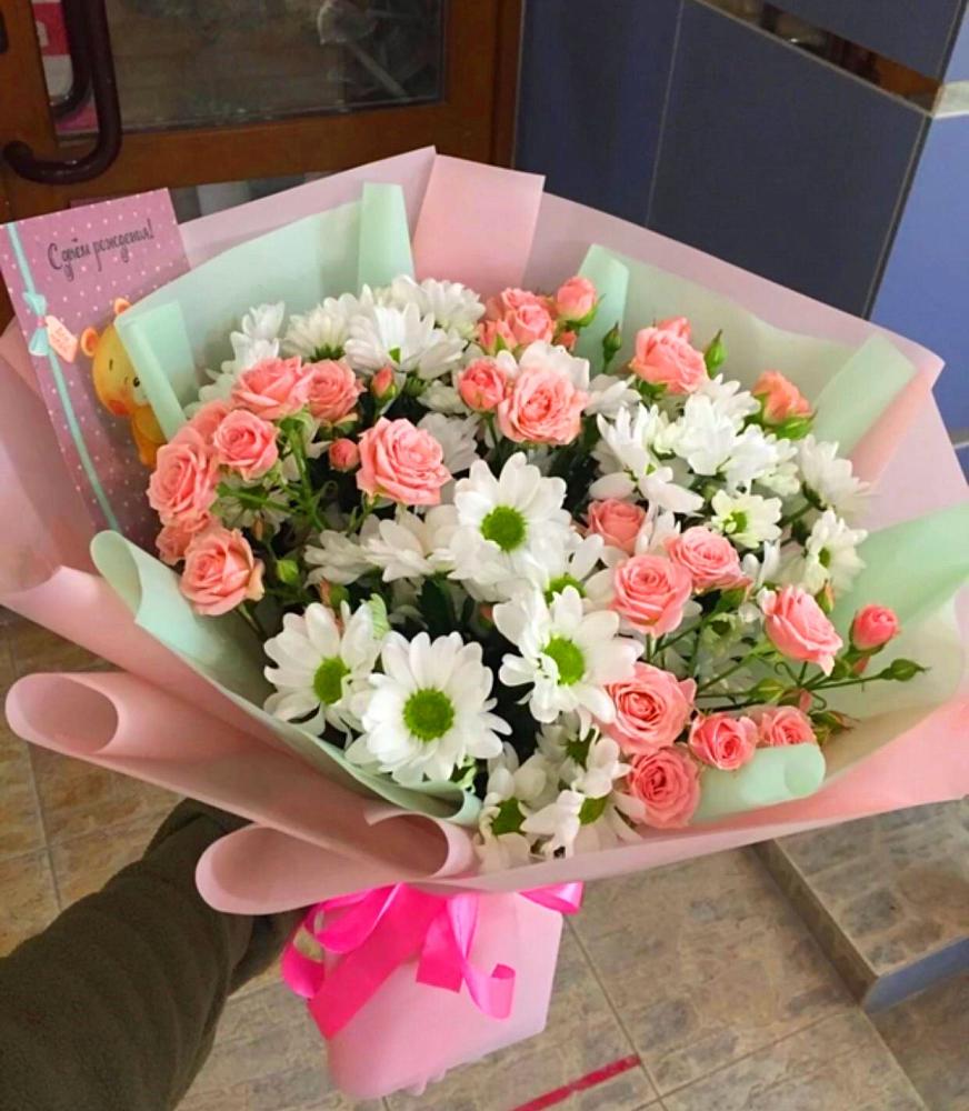 Букет цветов из: Розы и Хризантемы в Новый