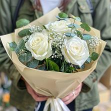Букет Нежные грёзы в Новый Букет цветов из: Розы в Новый