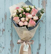 Букет цветов из:  Розы в Новый