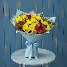 Букет цветов из:  Альстромерии и Хризантемы в Новый