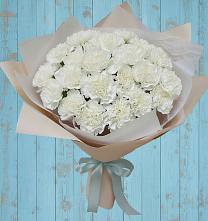 Букет цветов из:  Гвоздики в Новый